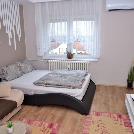 Apartman Ana Becej Екстер'єр фото